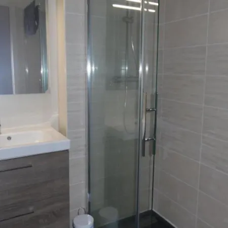 F3 Avec Terrasse Et Parking à 400m Du Centre D'amélie-les-bains - Fr-1-703-23 Apartamento Amélie-les-Bains-Palalda