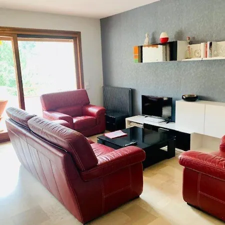 Apartamento F3 Avec Terrasse Et Parking à 400m Du Centre D'amélie-les-bains - Fr-1-703-23 *